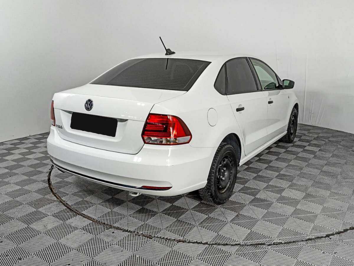 Volkswagen Polo б/у, 2018, Механическая. Фото: #4