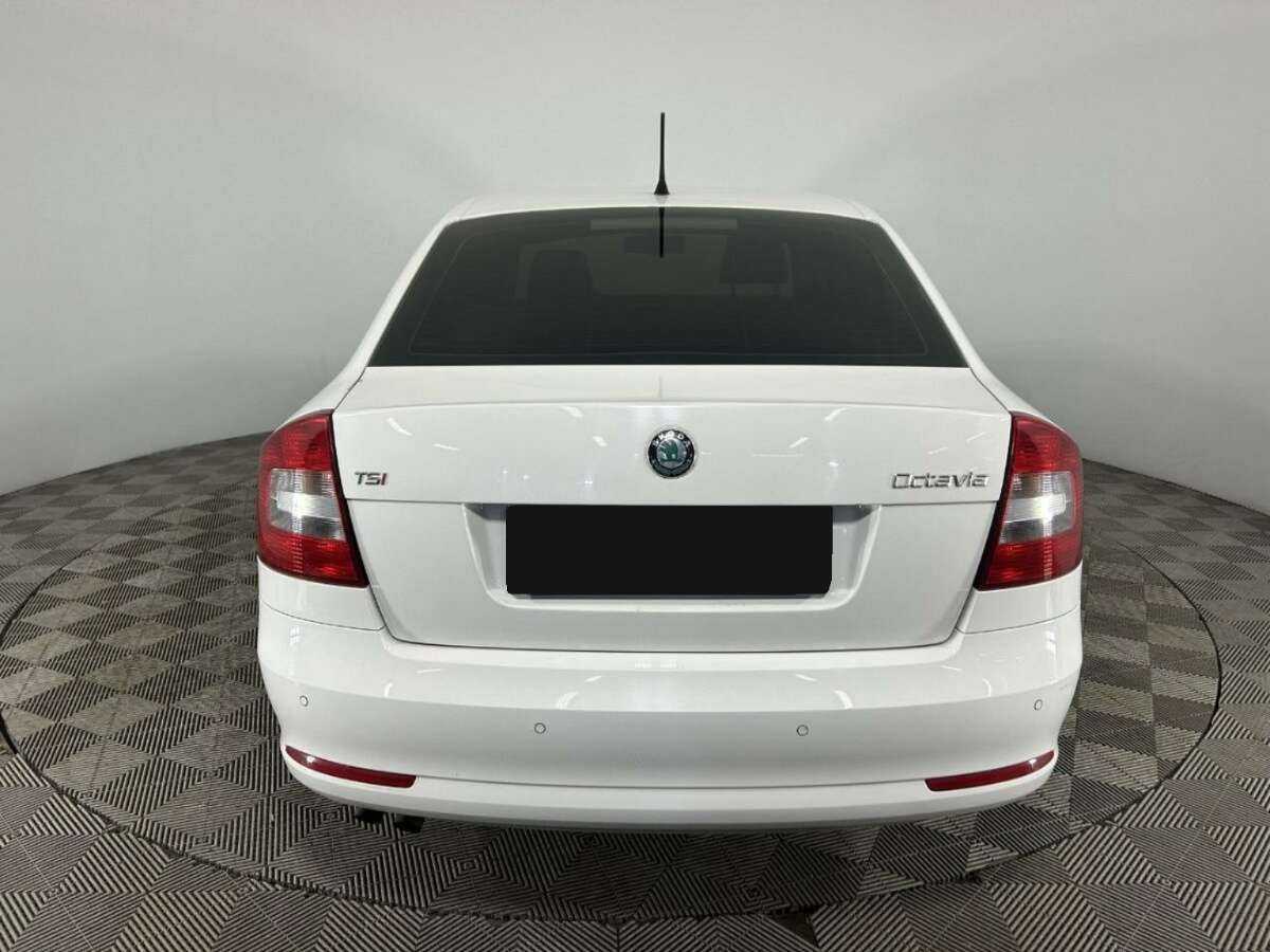 Skoda Octavia б/у, 2012, Автоматическая. Фото: #2