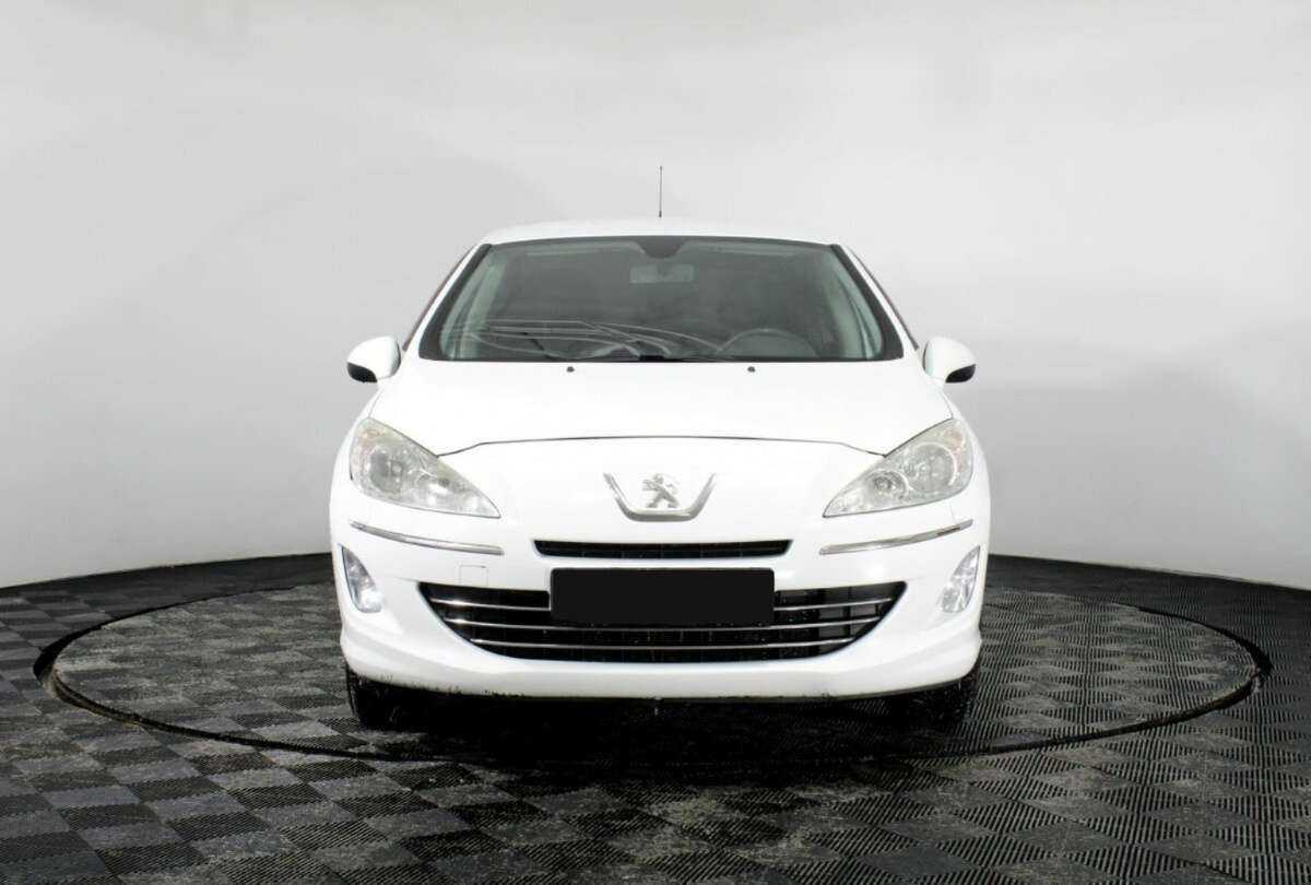 Peugeot 408 б/у, 2014, Механическая. Фото: #1