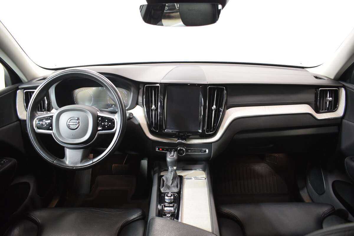 Volvo XC60 б/у, 2020, Автоматическая. Фото: #14