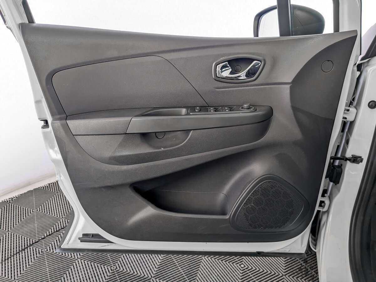 Renault Kaptur б/у, 2018, Вариатор. Фото: #17