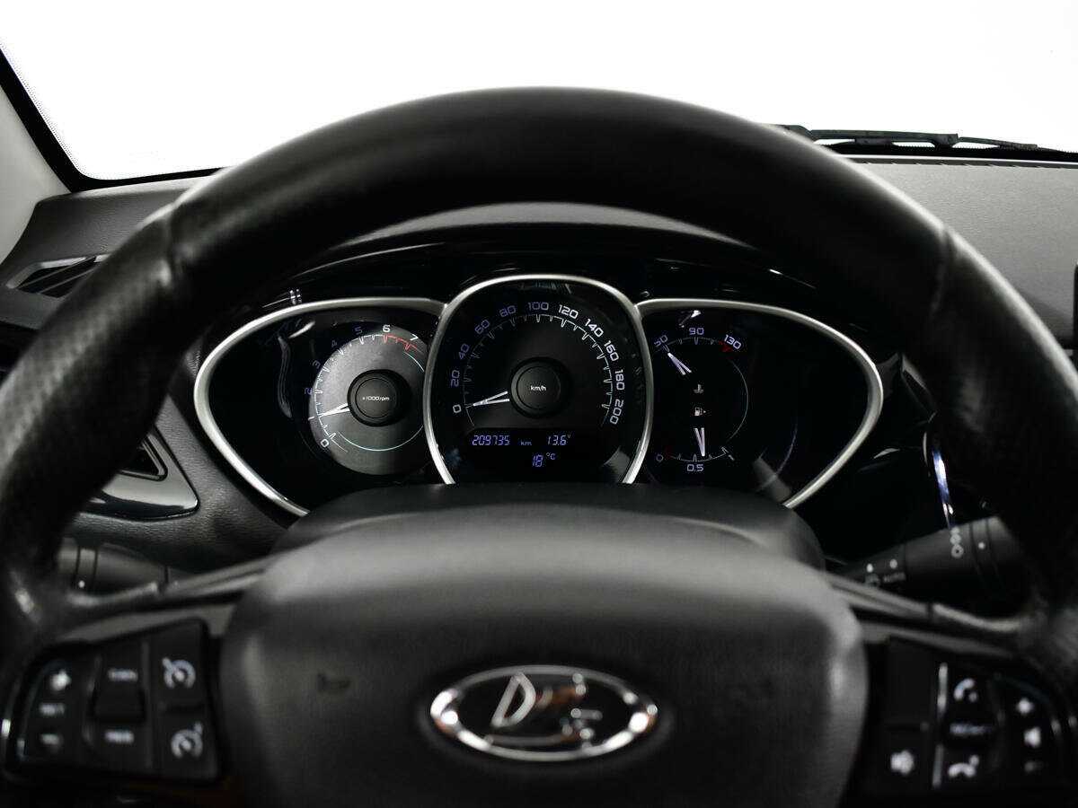 Lada (ВАЗ) Vesta б/у, 2016, Механическая. Фото: #8