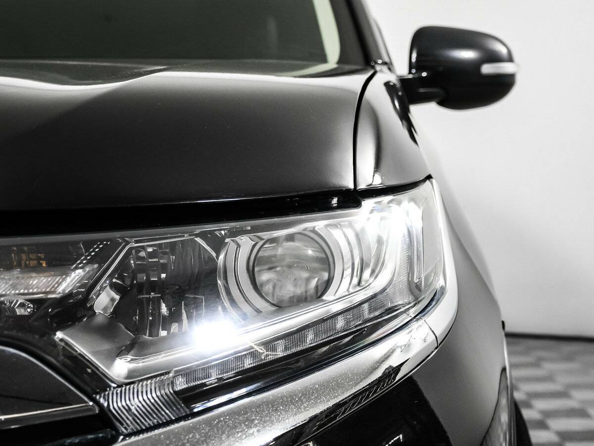 Mitsubishi Outlander б/у, 2018, Вариатор. Фото: #13