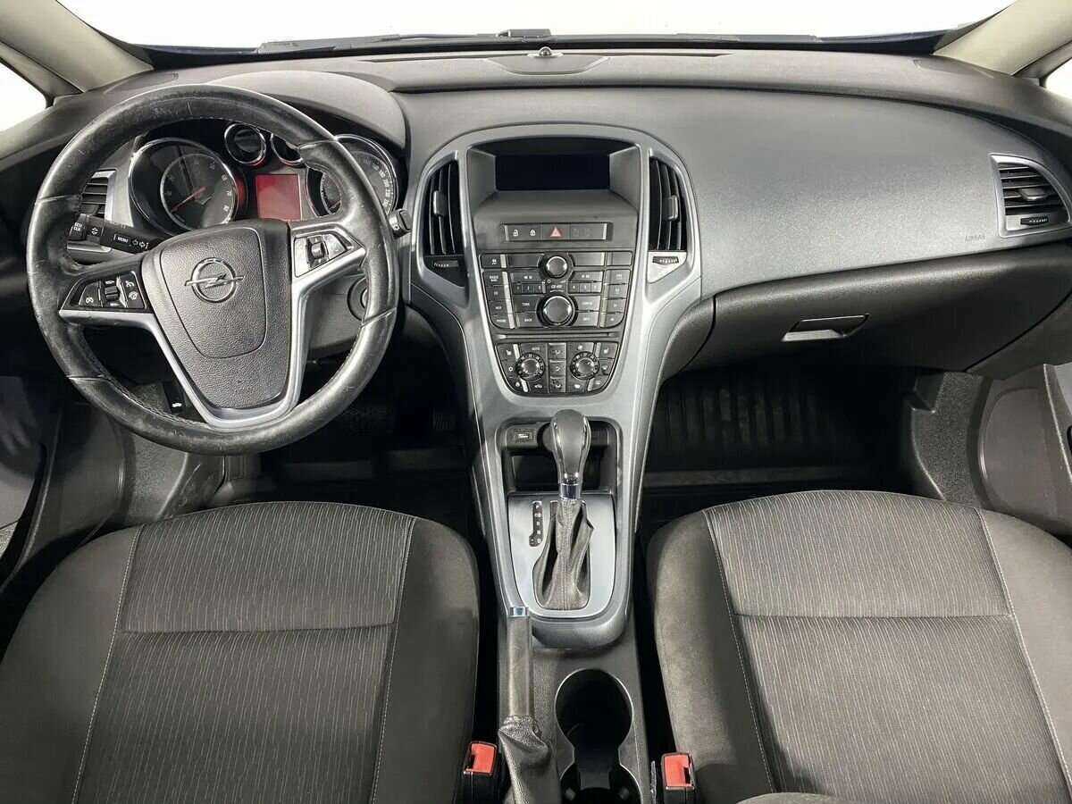 Opel Astra б/у, 2013, Автоматическая. Фото: #10