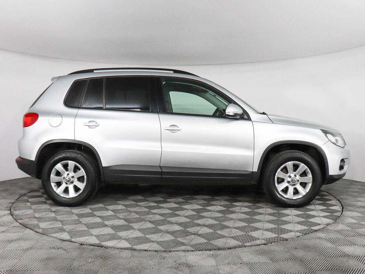 Volkswagen Tiguan б/у, 2012, Автоматическая. Фото: #3