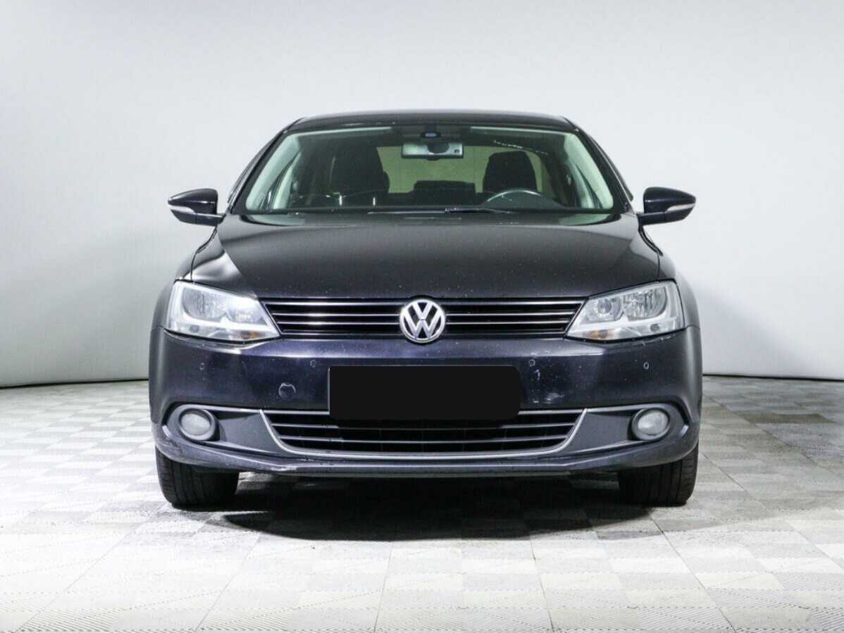 Volkswagen Jetta б/у, 2013, Автоматическая. Фото: #1