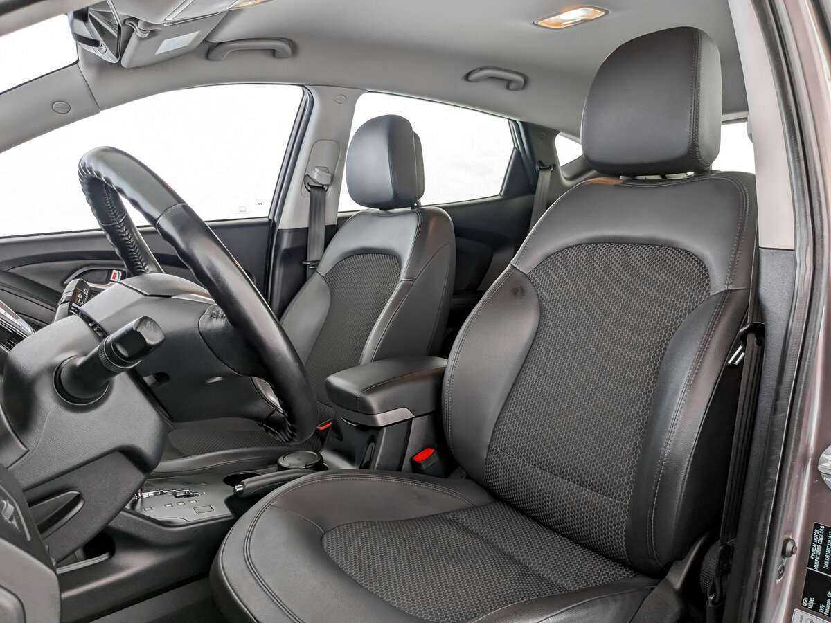 Hyundai ix35 б/у, 2012, Автоматическая. Фото: #14