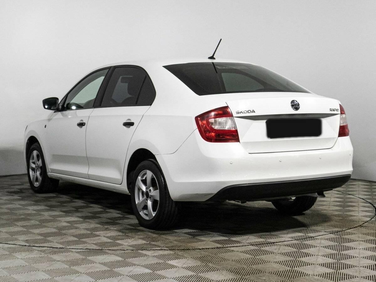 Skoda Rapid б/у, 2015, Автоматическая. Фото: #6