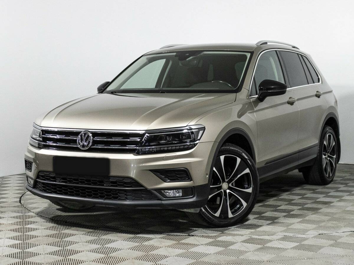 Volkswagen Tiguan б/у, 2019, Роботизированная. Посмотреть фото