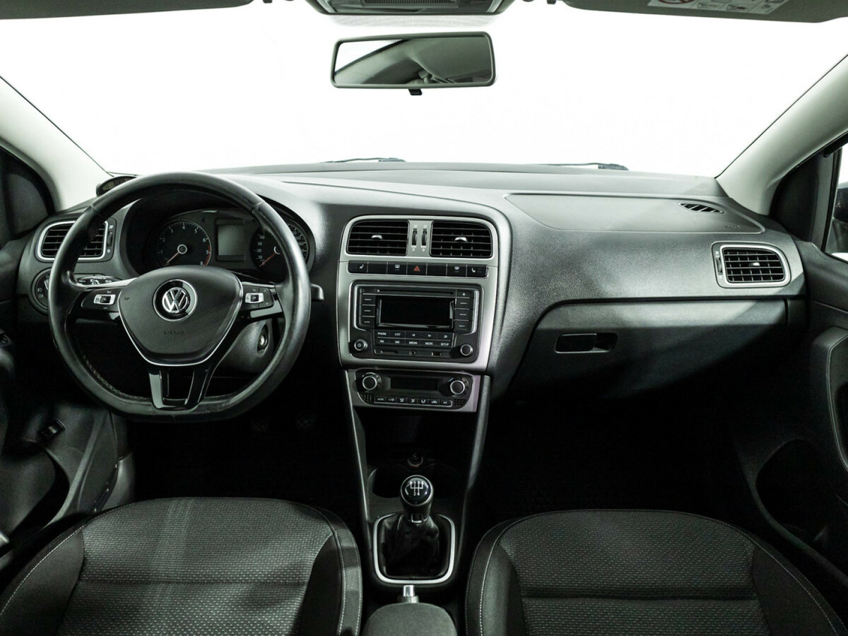 Volkswagen Polo б/у, 2016, Механическая. Фото: #12