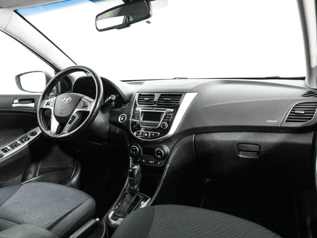 Hyundai Solaris б/у, 2015, Автоматическая. Фото: #8