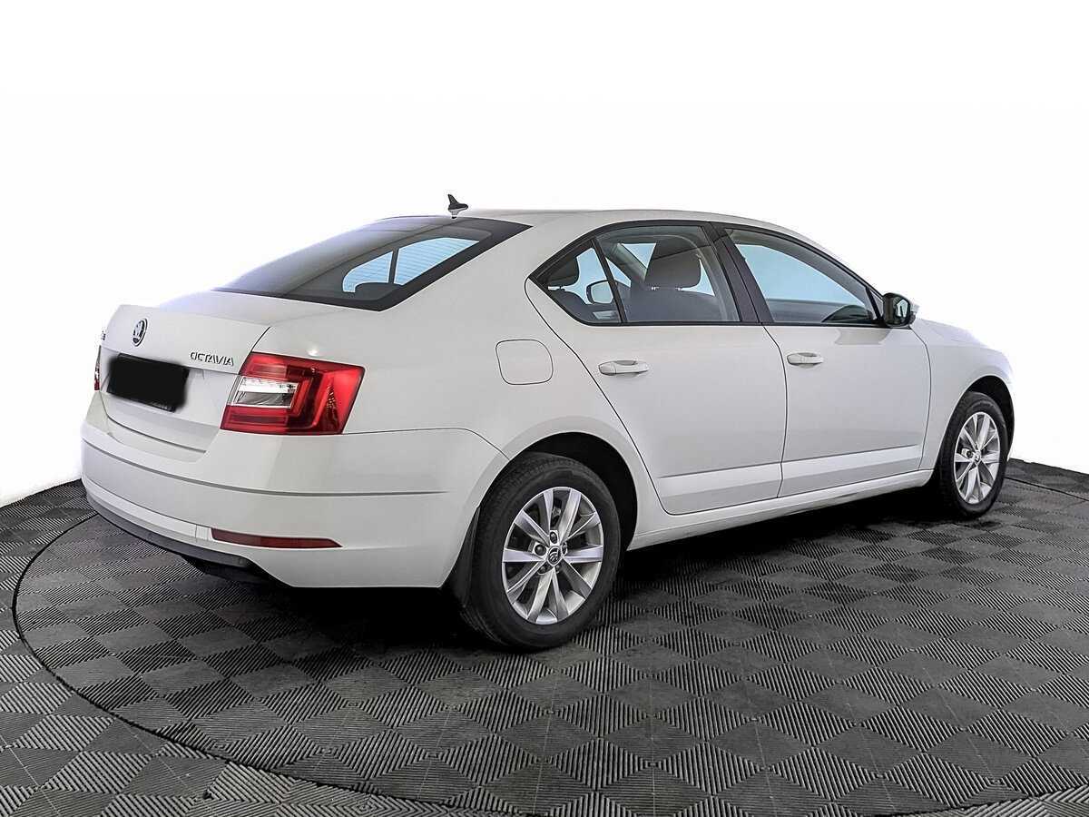 Skoda Octavia б/у, 2019, Механическая. Фото: #4