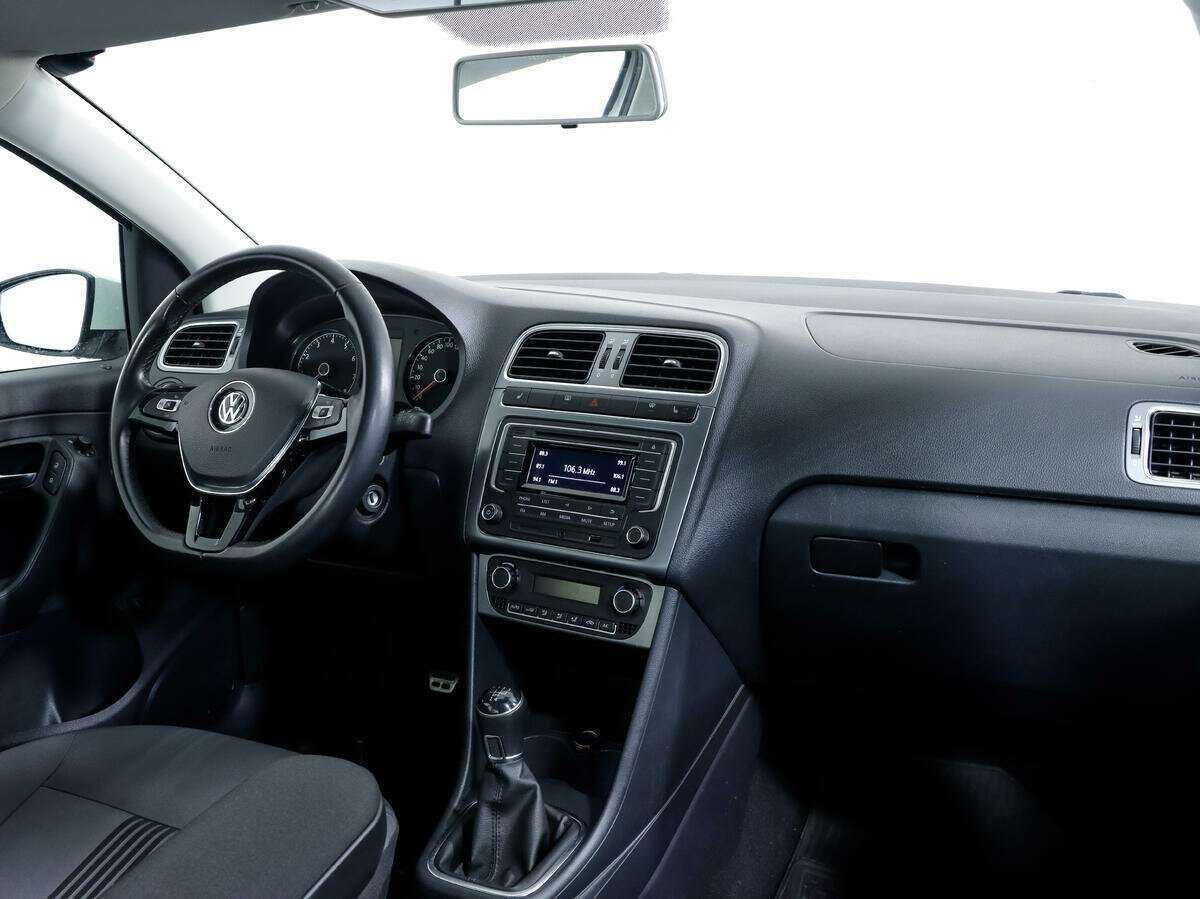 Volkswagen Polo б/у, 2016, Механическая. Фото: #8