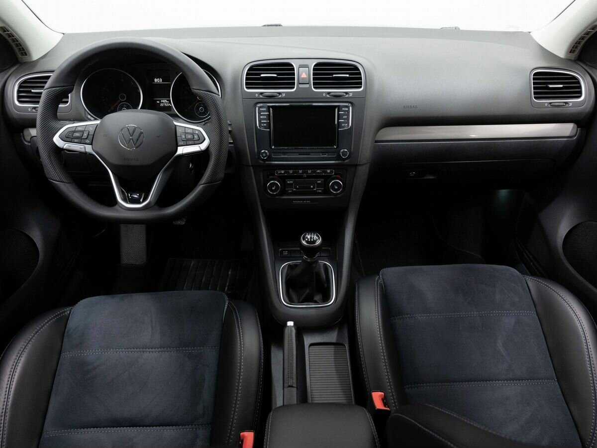 Volkswagen Golf б/у, 2012, Механическая. Фото: #12
