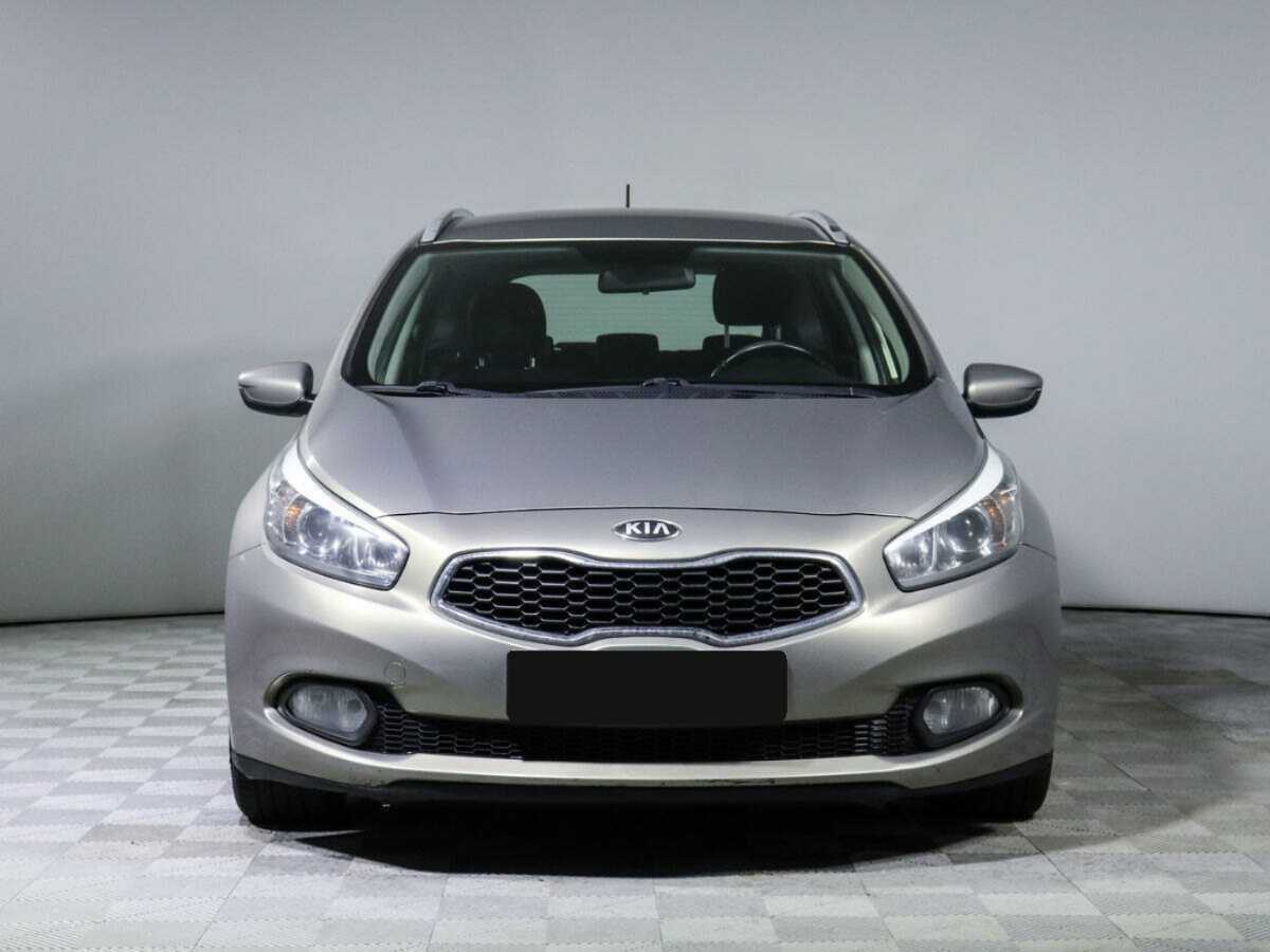 Kia Ceed б/у, 2013, Автоматическая. Фото: #1