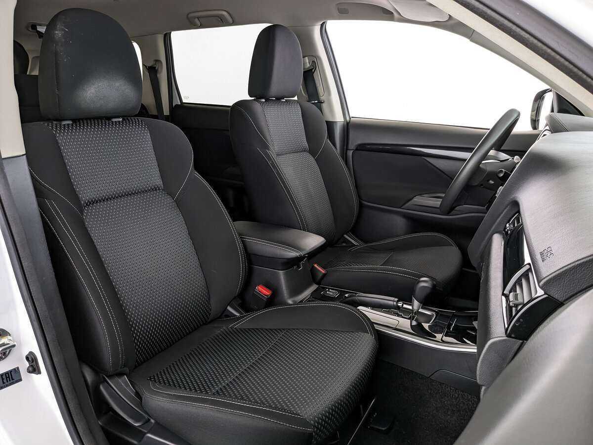 Mitsubishi Outlander б/у, 2019, Вариатор. Фото: #19