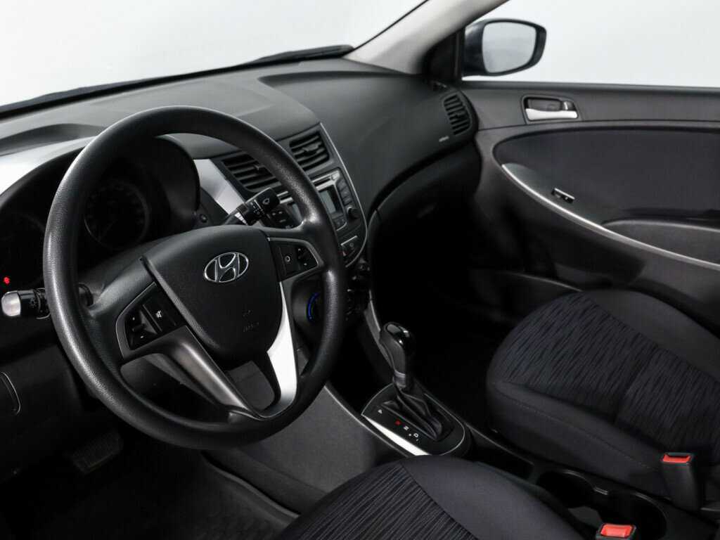 Hyundai Solaris б/у, 2015, Автоматическая. Фото: #8