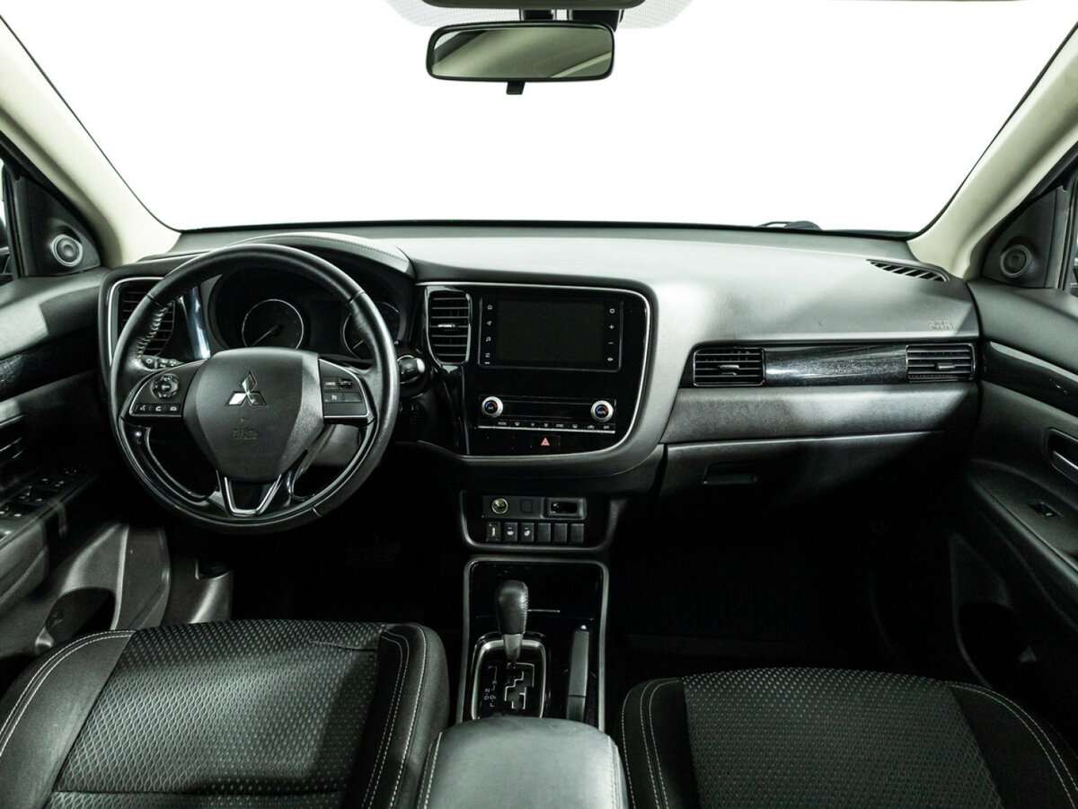 Mitsubishi Outlander б/у, 2020, Вариатор. Фото: #11