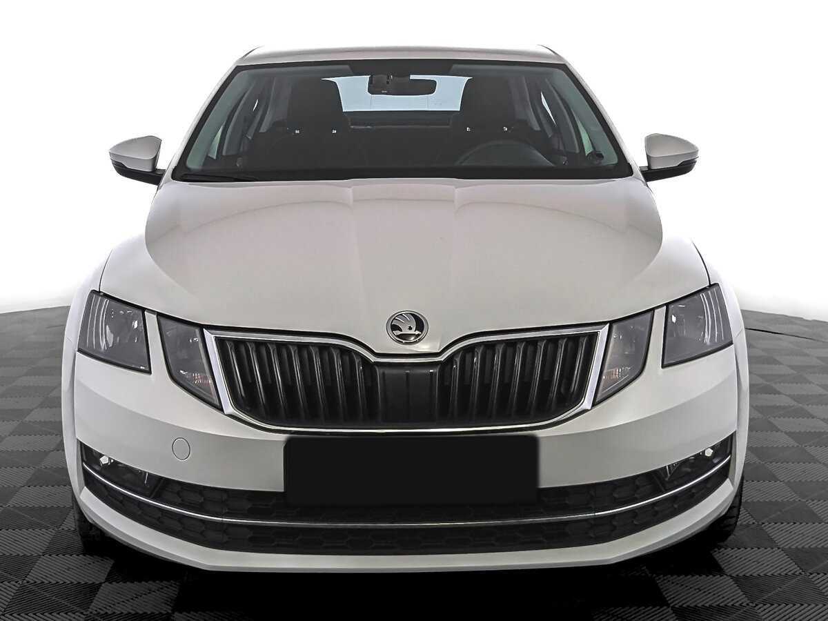 Skoda Octavia б/у, 2017, Механическая. Фото: #1