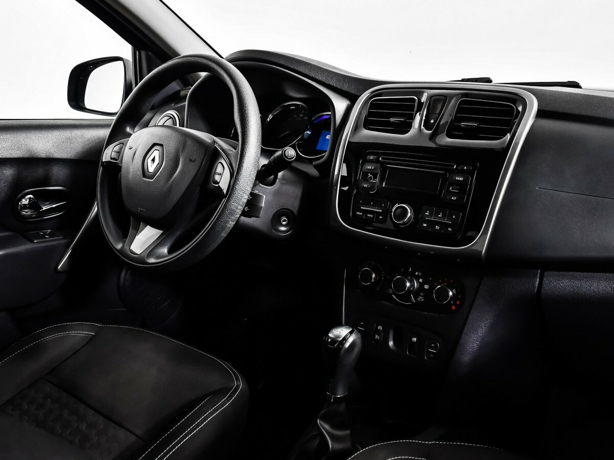 Renault Logan б/у, 2018, Автоматическая. Фото: #8