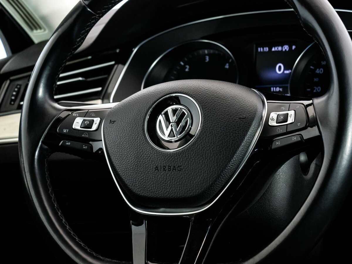Volkswagen Passat б/у, 2018, Роботизированная. Фото: #9