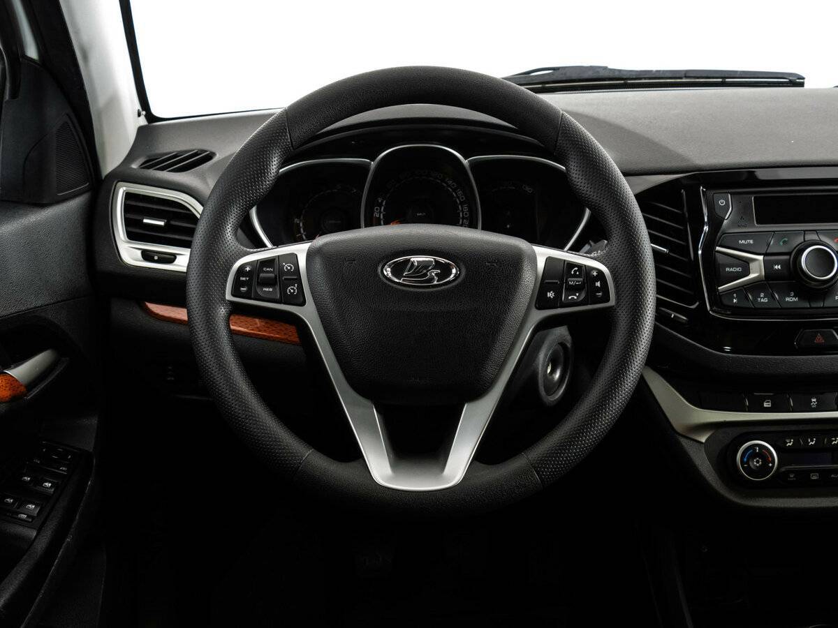 Lada (ВАЗ) Vesta б/у, 2018, Механическая. Фото: #9