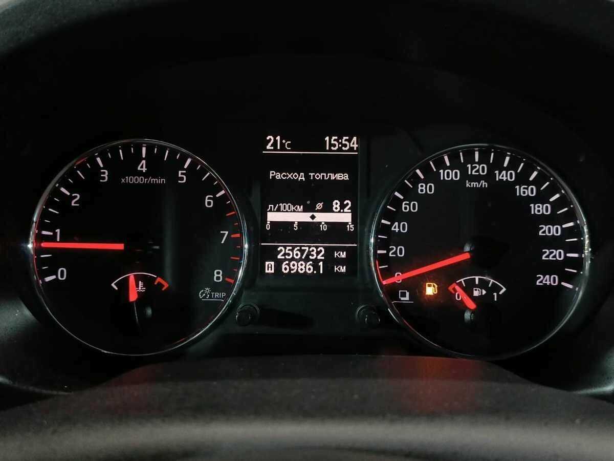Nissan X-Trail б/у, 2012, Механическая. Фото: #11