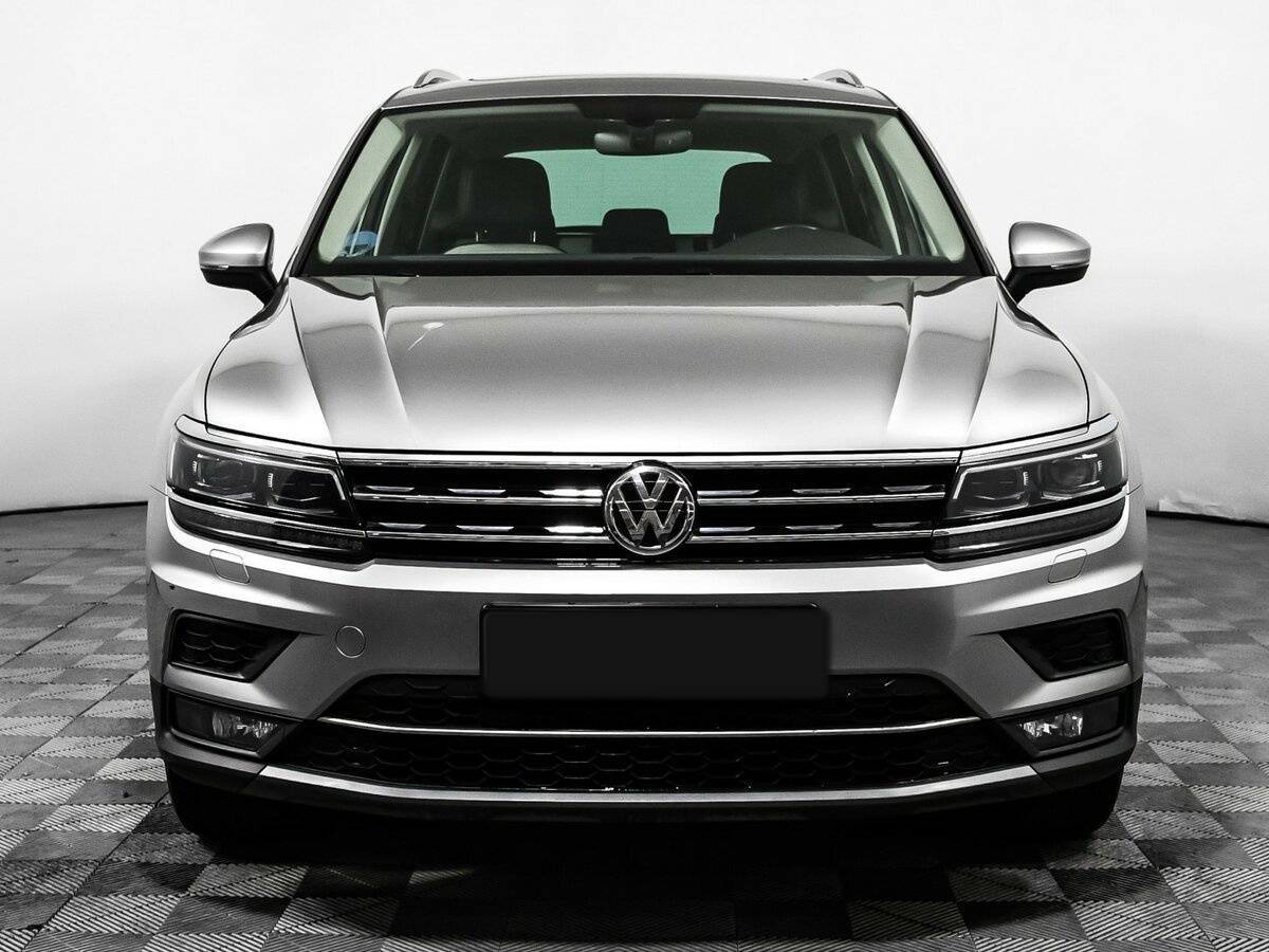 Volkswagen Tiguan б/у, 2017, Роботизированная. Фото: #1