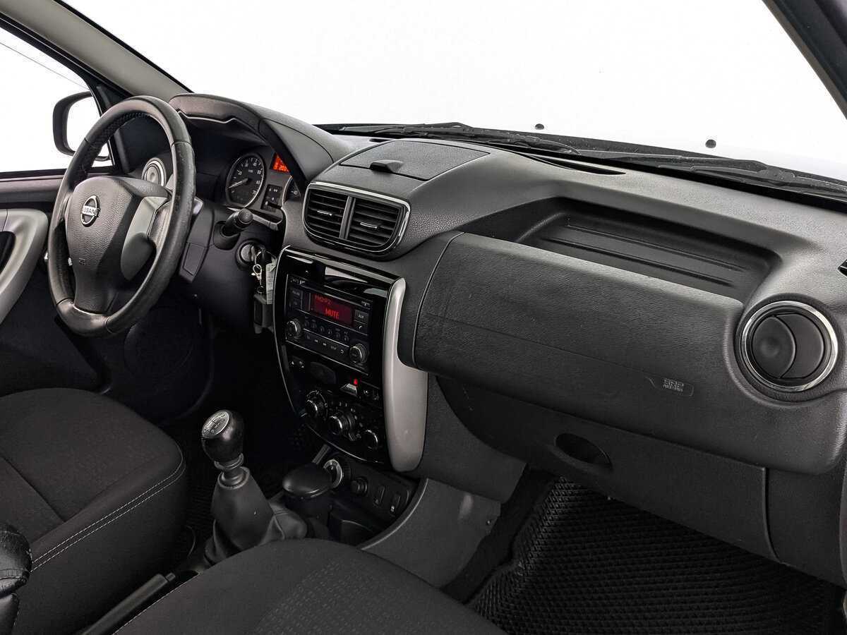 Nissan Terrano б/у, 2015, Механическая. Фото: #10