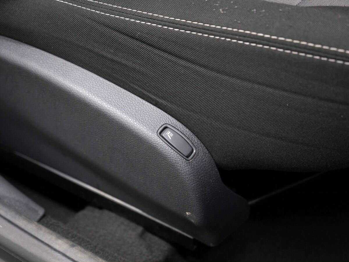 Renault Duster б/у, 2013, Механическая. Фото: #12