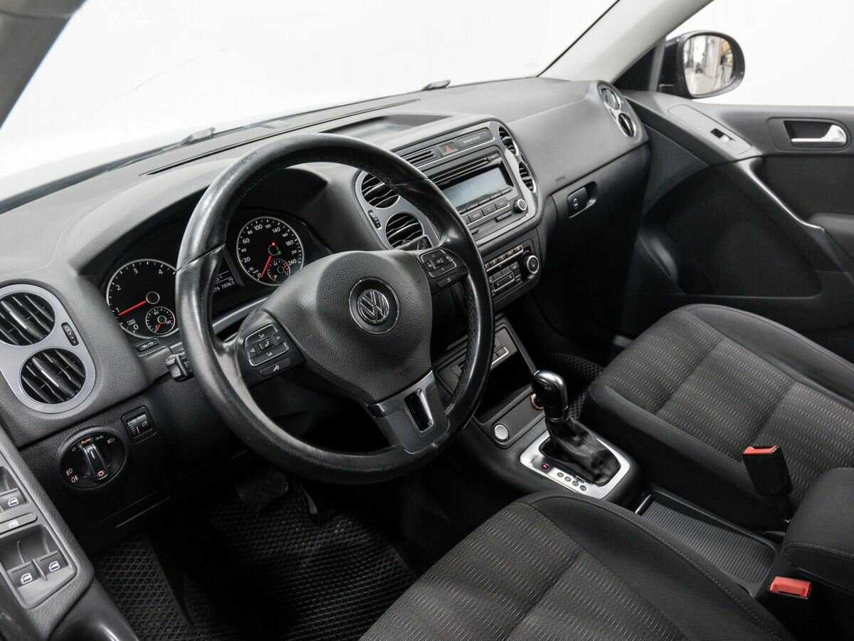 Volkswagen Tiguan б/у, 2013, Автоматическая. Фото: #13