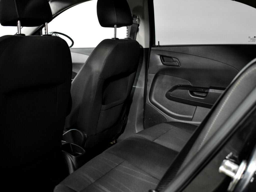 Chevrolet Aveo б/у, 2013, Автоматическая. Фото: #13