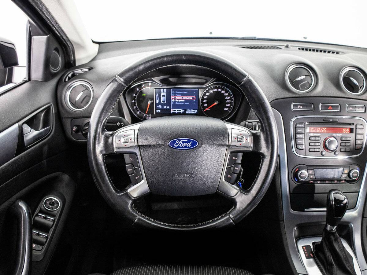 Ford Mondeo б/у, 2014, Автоматическая. Фото: #6