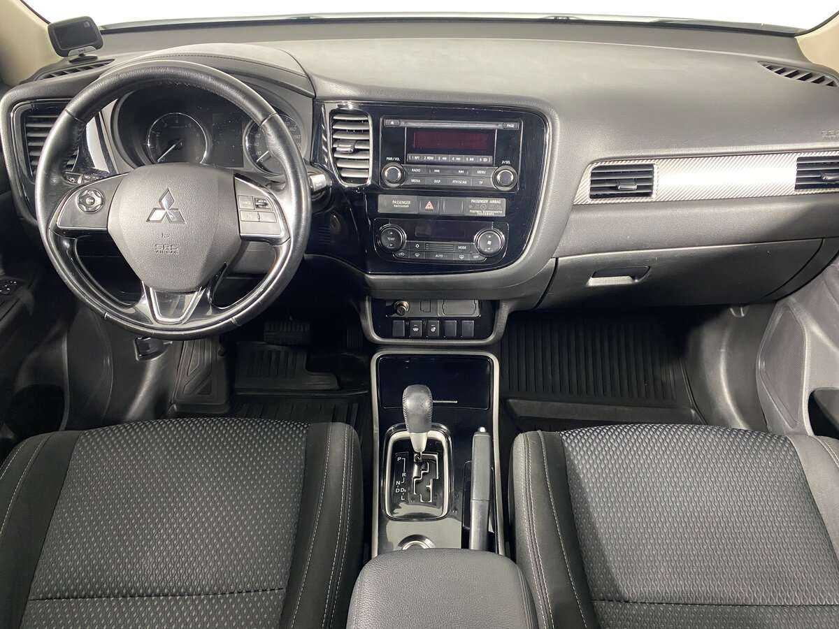 Mitsubishi Outlander б/у, 2017, Вариатор. Фото: #10