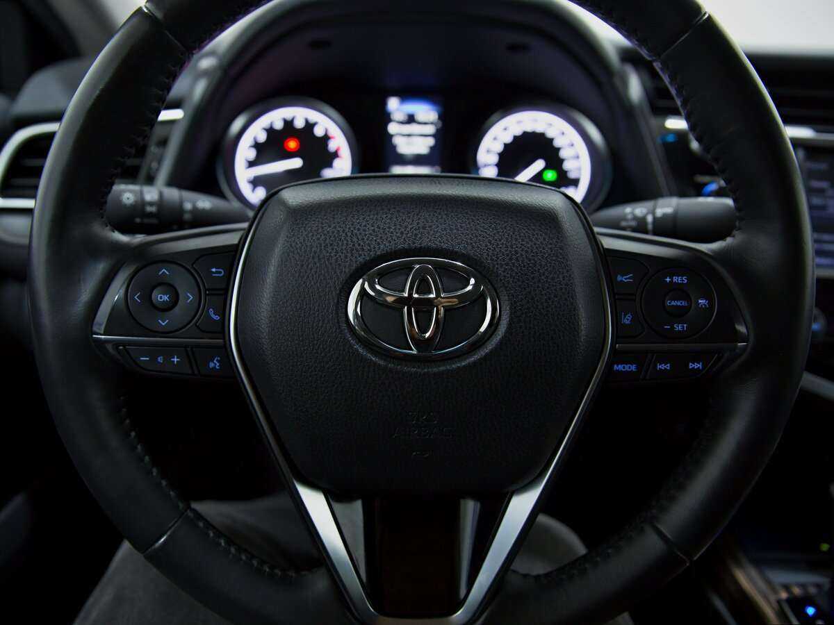 Toyota Camry б/у, 2020, Автоматическая. Фото: #11