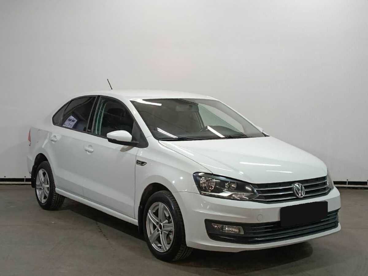 Volkswagen Polo б/у, 2016, Механическая. Фото: #2