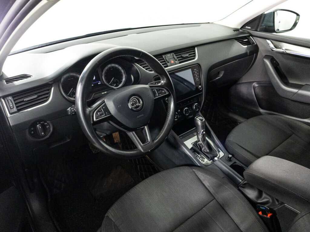 Skoda Octavia б/у, 2018, Роботизированная. Фото: #10