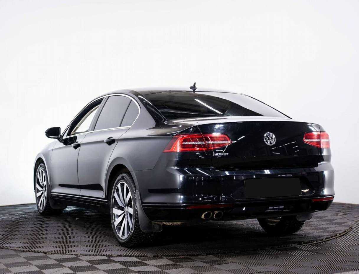 Volkswagen Passat б/у, 2019, Роботизированная. Фото: #3