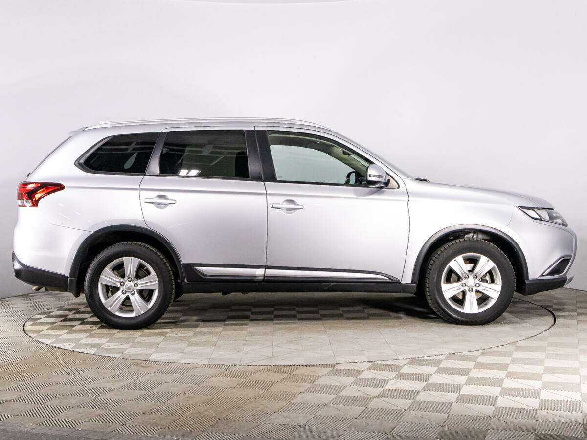 Mitsubishi Outlander б/у, 2017, Вариатор. Фото: #3