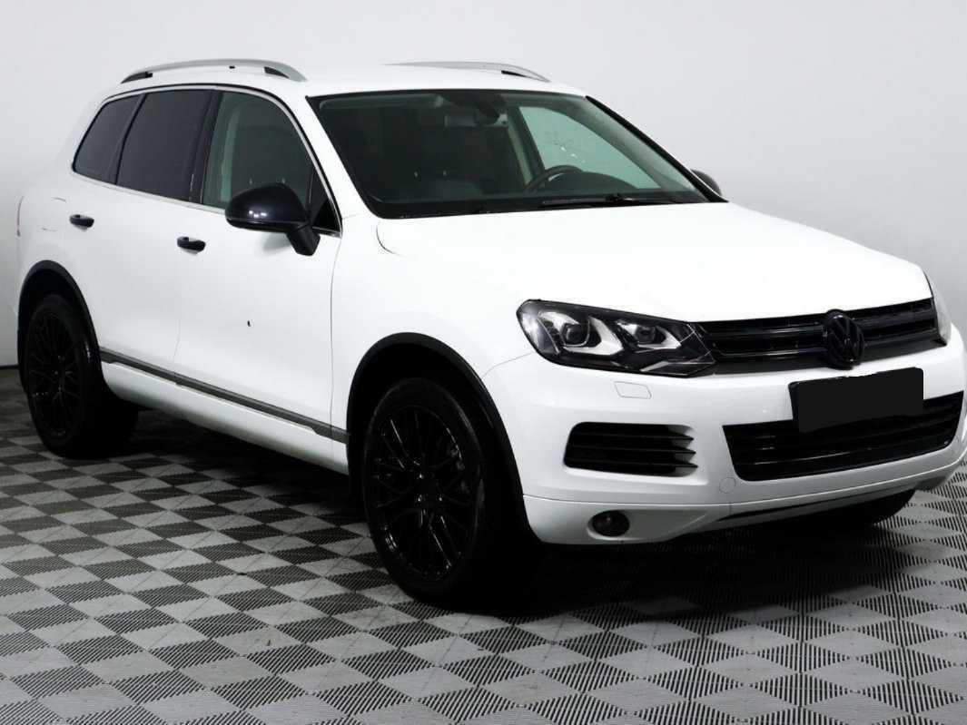 Volkswagen Touareg б/у, 2012, Автоматическая. Фото: #2