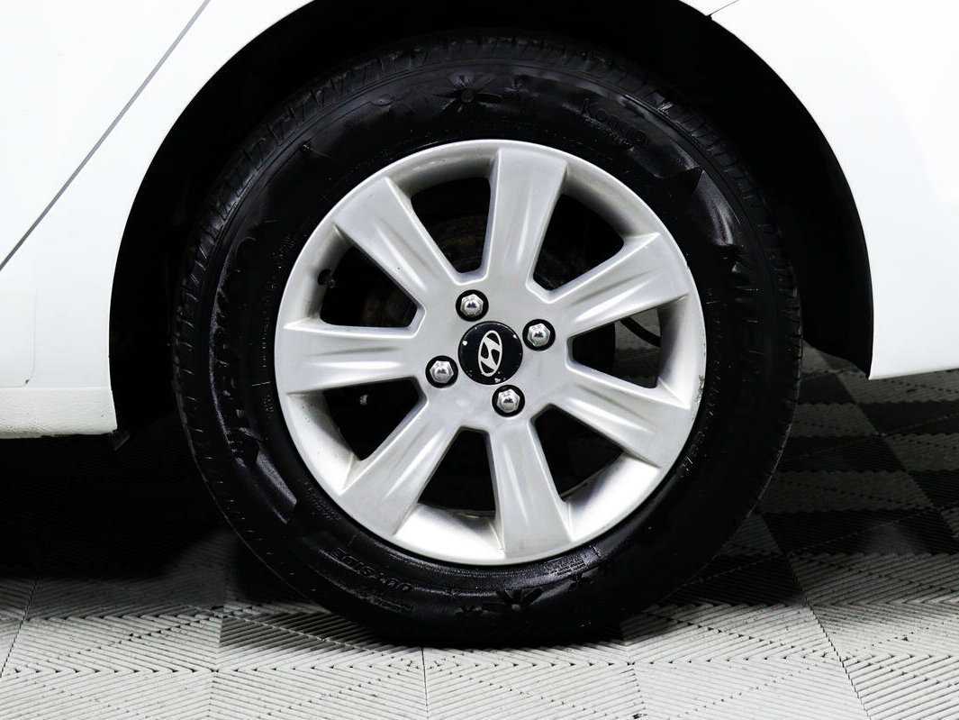 Hyundai Solaris б/у, 2019, Механическая. Фото: #13