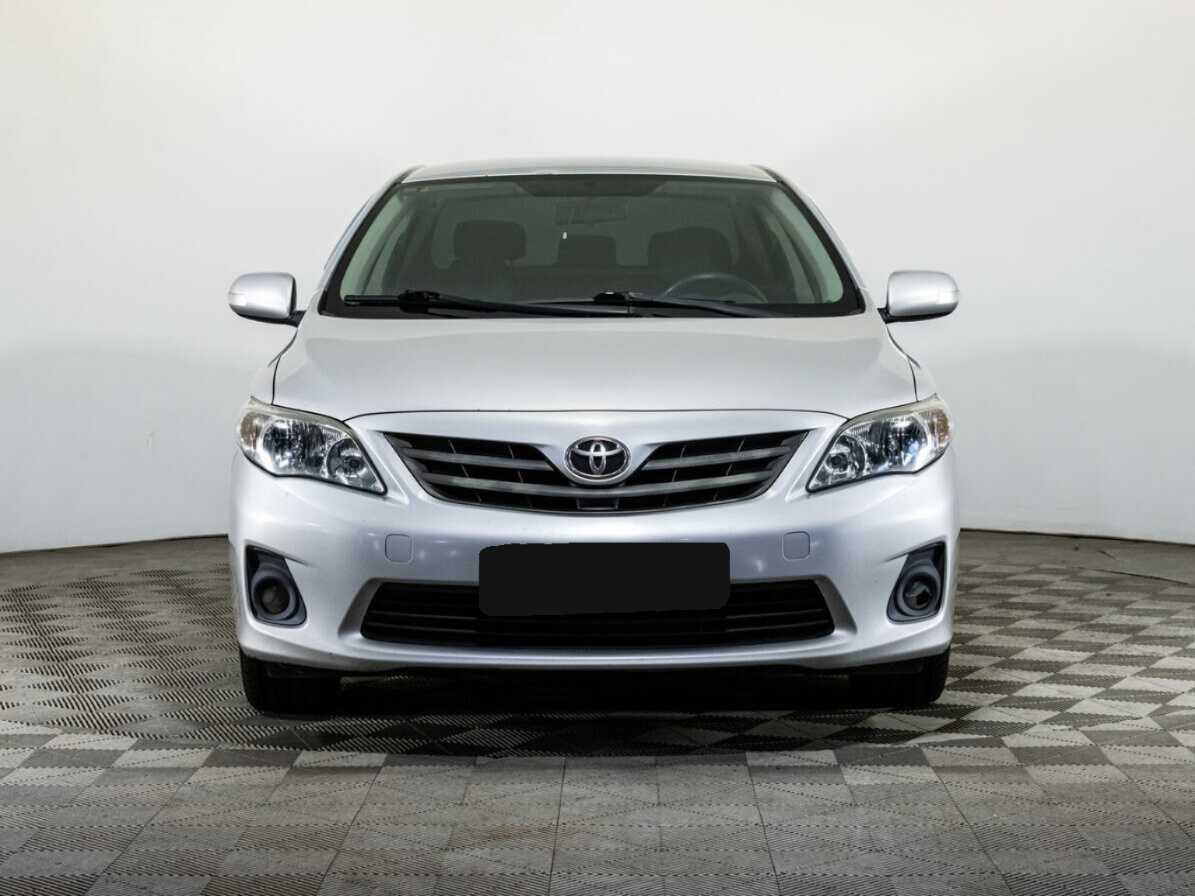 Toyota Corolla б/у, 2012, Автоматическая. Фото: #1