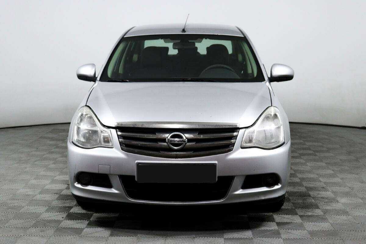 Nissan Almera б/у, 2014, Механическая. Фото: #1