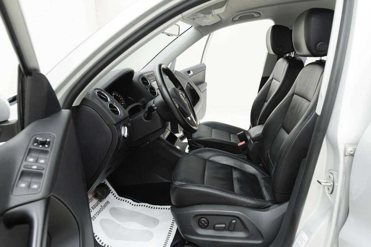 Volkswagen Tiguan б/у, 2013, Автоматическая. Фото: #7