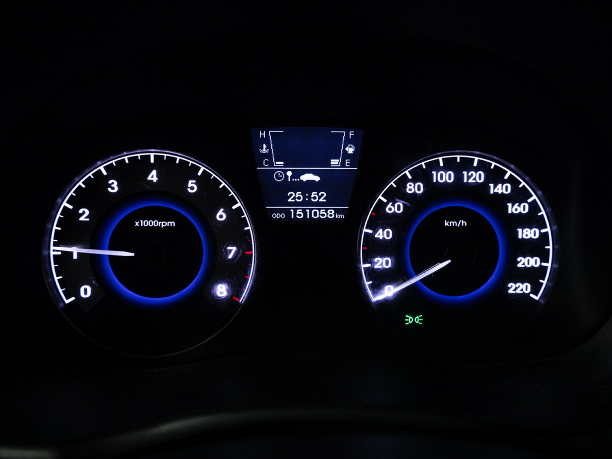 Hyundai Solaris б/у, 2012, Механическая. Фото: #11