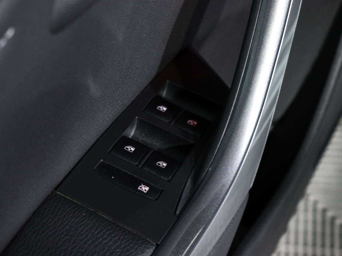 Opel Astra б/у, 2013, Автоматическая. Фото: #14