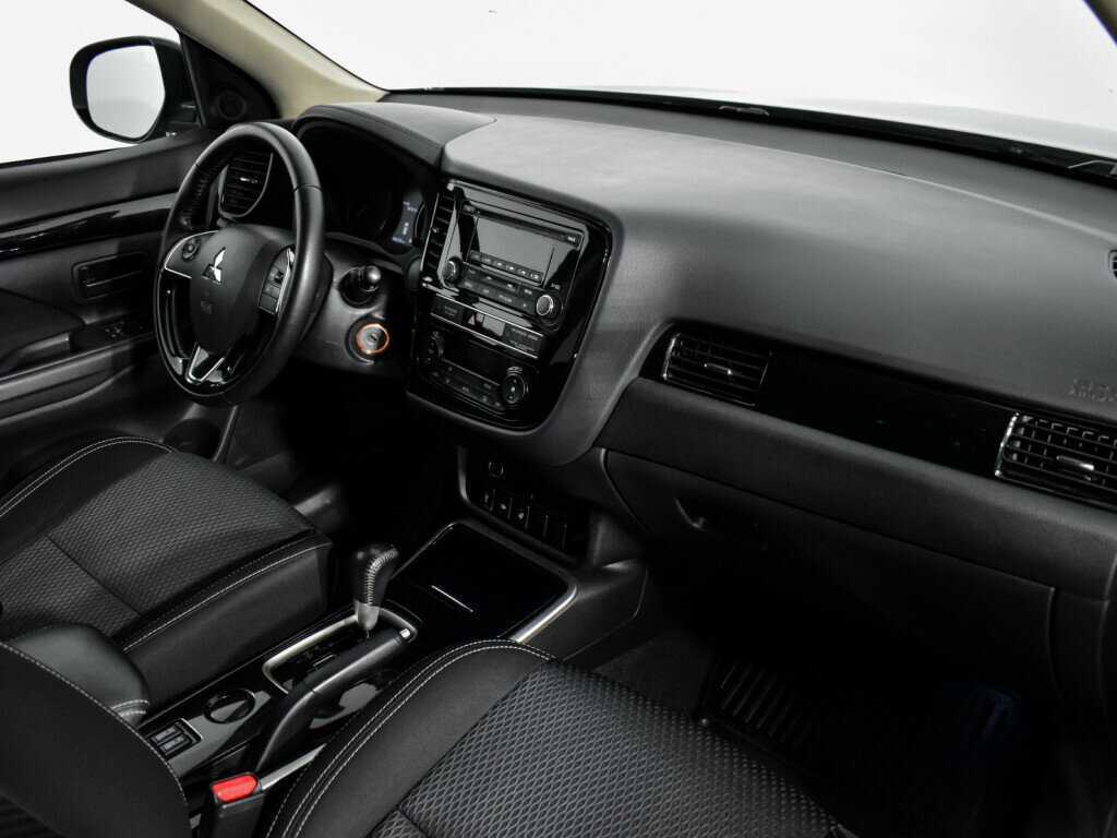 Mitsubishi Outlander б/у, 2019, Вариатор. Фото: #12