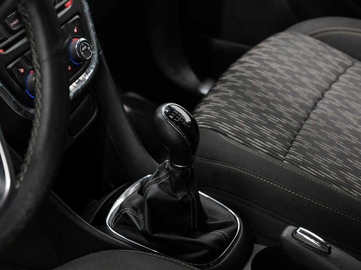 Opel Mokka б/у, 2013, Механическая. Фото: #17