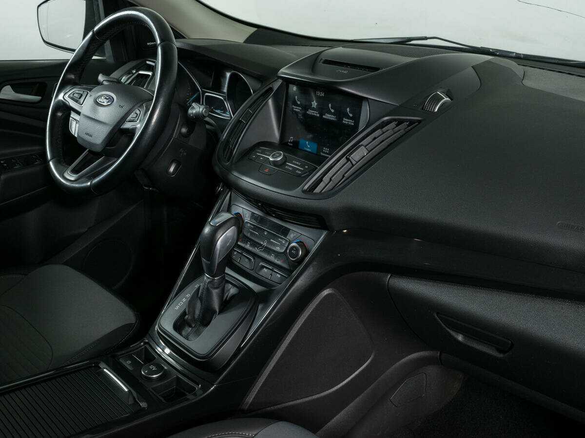 Ford Kuga б/у, 2017, Автоматическая. Фото: #6