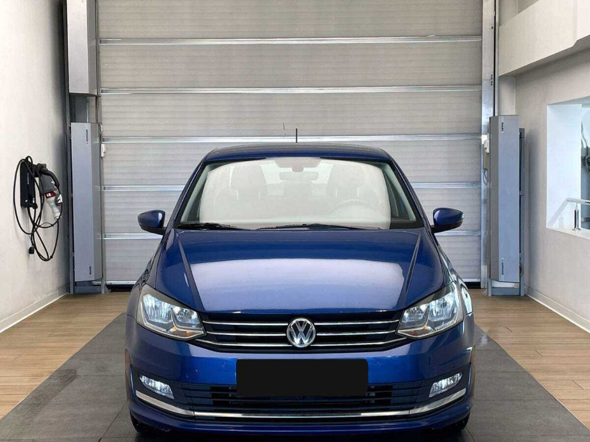 Volkswagen Polo б/у, 2018, Автоматическая. Фото: #1